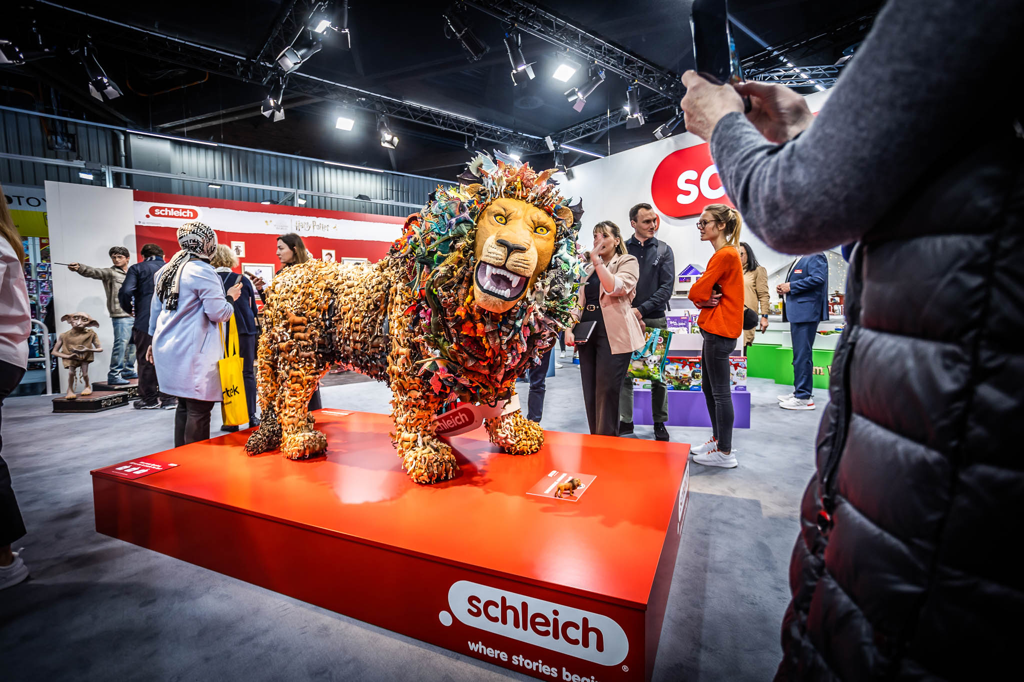 Referenz Schleich Auf Der Spielwarenmesse N rnberg Mld referenz-schleich-auf-der-spielwarenmesse-n-rnberg-mld