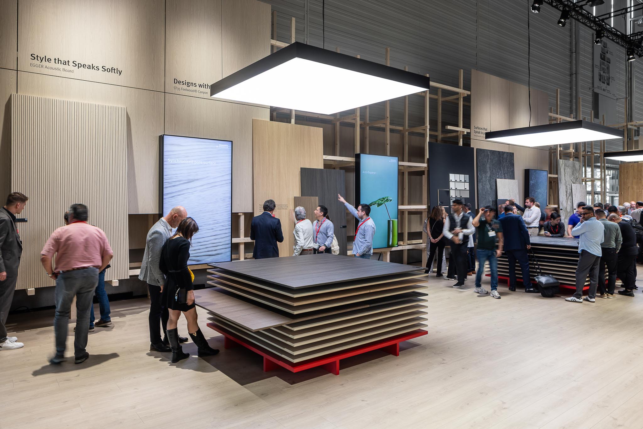 Referenz EGGER auf der interzum | mld
